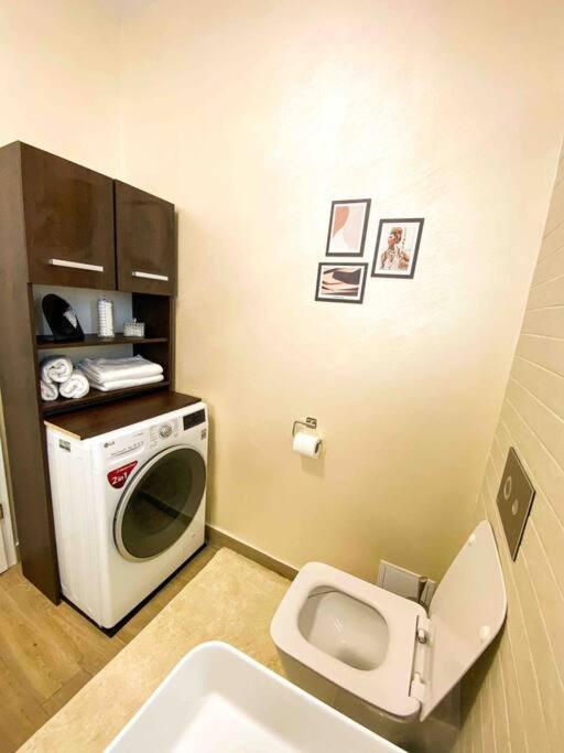 Apartament 8Ight Braszów Zewnętrze zdjęcie