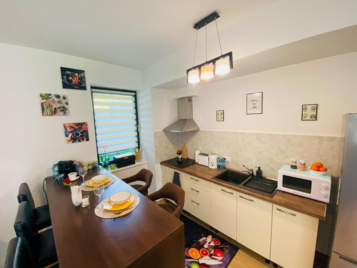 Apartament 8Ight Braszów Zewnętrze zdjęcie