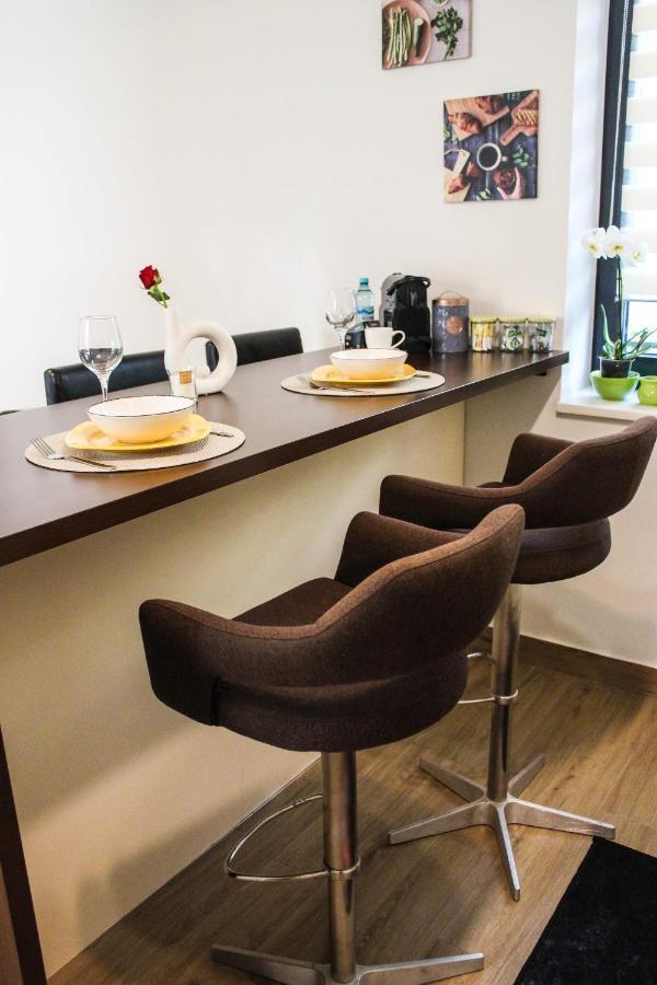 Apartament 8Ight Braszów Zewnętrze zdjęcie